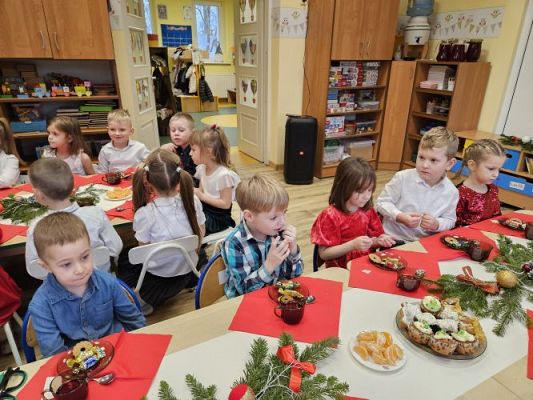 Grafika #33: 21.12.2023 Wigilia w przedszkolu