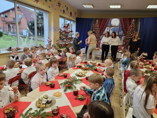 Grafika #41: 21.12.2023 Wigilia w przedszkolu