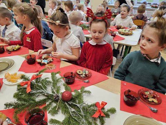Grafika #44: 21.12.2023 Wigilia w przedszkolu