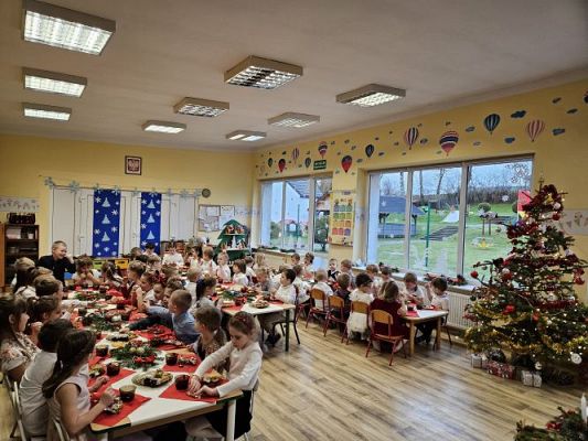 Grafika #48: 21.12.2023 Wigilia w przedszkolu