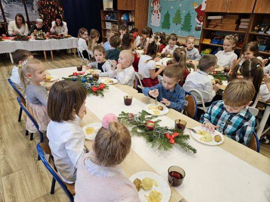 Grafika #65: 21.12.2023 Wigilia w przedszkolu