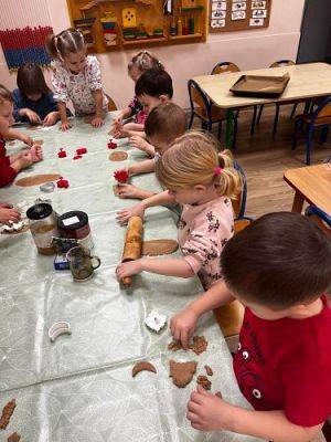 Grafika #18: 18.12.2023 Pieczemy pierniczki gr II