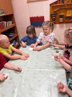 Grafika #23: 18.12.2023 Pieczemy pierniczki gr II