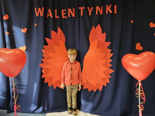 Grafika #35: 14.02.2024 Walentynkowy pokaz mody