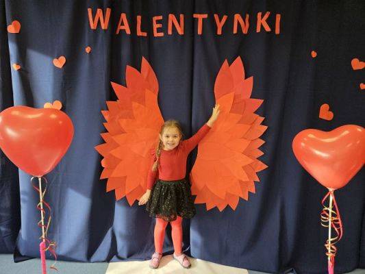 Grafika #36: 14.02.2024 Walentynkowy pokaz mody