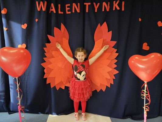 Grafika #49: 14.02.2024 Walentynkowy pokaz mody