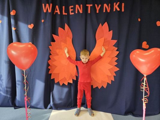 Grafika #55: 14.02.2024 Walentynkowy pokaz mody