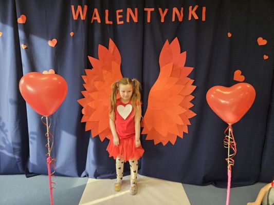 Grafika #63: 14.02.2024 Walentynkowy pokaz mody