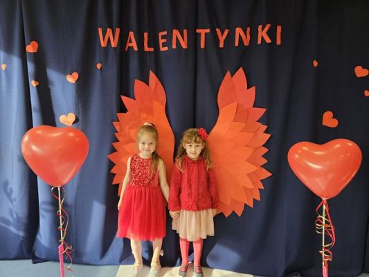 Grafika #78: 14.02.2024 Walentynkowy pokaz mody