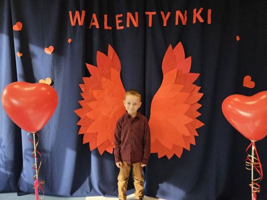 Grafika #93: 14.02.2024 Walentynkowy pokaz mody