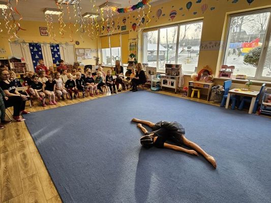 Grafika #11: 09.02.2024 Pokaz gimnastyki i akrobatyki