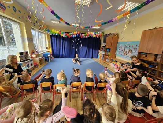 Grafika #30: 09.02.2024 Pokaz gimnastyki i akrobatyki