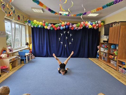 Grafika #53: 09.02.2024 Pokaz gimnastyki i akrobatyki