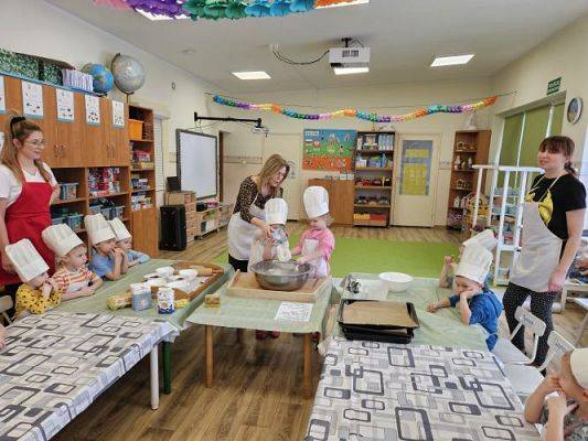 Grafika #21: 08.02.2024 Tłusty czwartek