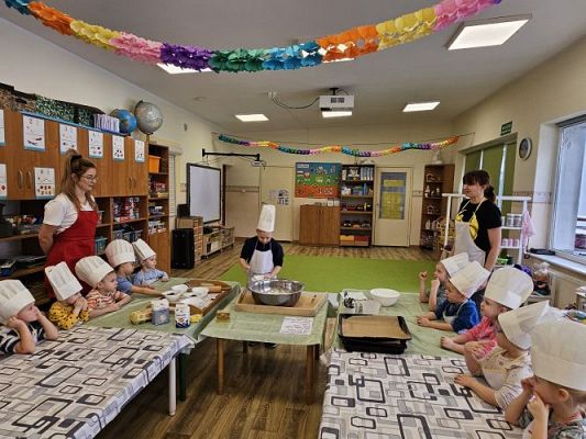 Grafika #24: 08.02.2024 Tłusty czwartek