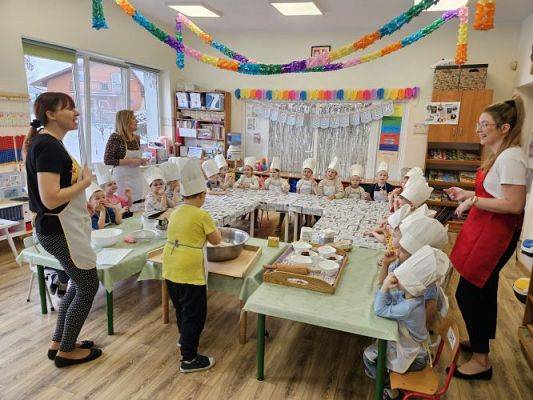 Grafika #28: 08.02.2024 Tłusty czwartek