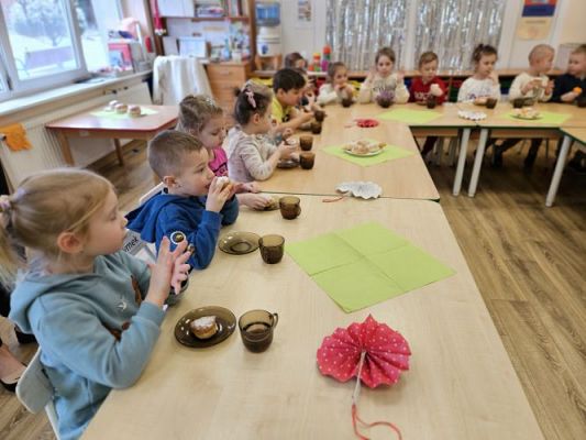 Grafika #86: 08.02.2024 Tłusty czwartek