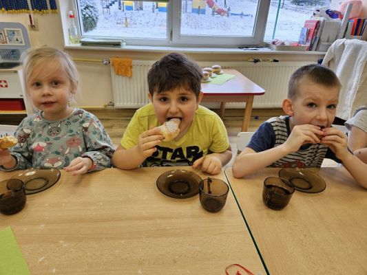 Grafika #92: 08.02.2024 Tłusty czwartek