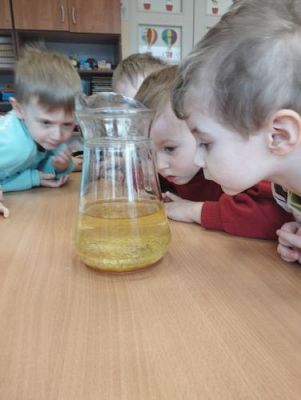 Grafika #18: 05.02.2024 Zabawy badawcze w gr I