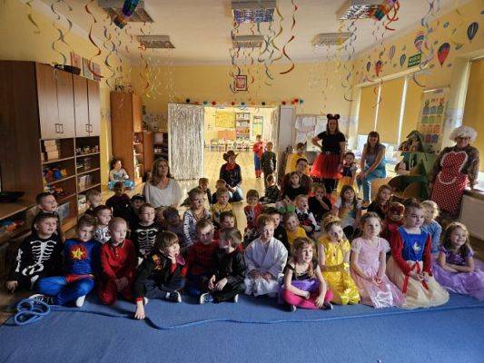 Grafika #1: 25.01.2024 Bal karnawałowy cz.II