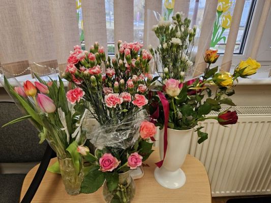 Grafika #0: 08.03.2024 Dzień Kobiet w naszym przedszkolu