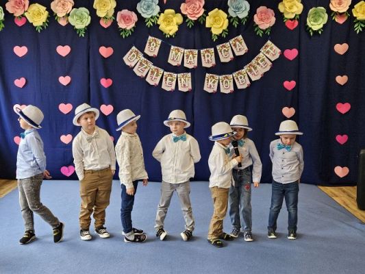 Grafika #26: 08.03.2024 Dzień Kobiet w naszym przedszkolu