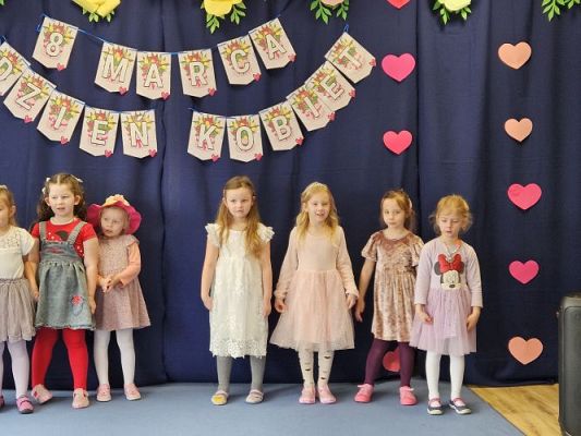 Grafika #31: 08.03.2024 Dzień Kobiet w naszym przedszkolu