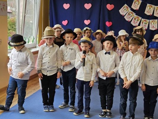 Grafika #40: 08.03.2024 Dzień Kobiet w naszym przedszkolu