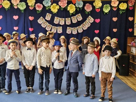 Grafika #41: 08.03.2024 Dzień Kobiet w naszym przedszkolu