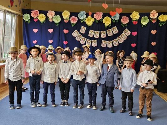 Grafika #44: 08.03.2024 Dzień Kobiet w naszym przedszkolu