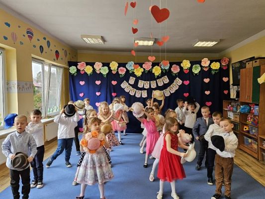 Grafika #54: 08.03.2024 Dzień Kobiet w naszym przedszkolu