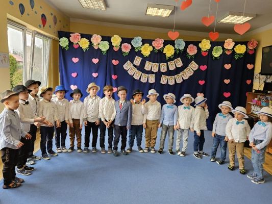 Grafika #58: 08.03.2024 Dzień Kobiet w naszym przedszkolu