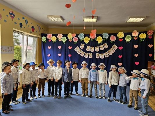 Grafika #61: 08.03.2024 Dzień Kobiet w naszym przedszkolu