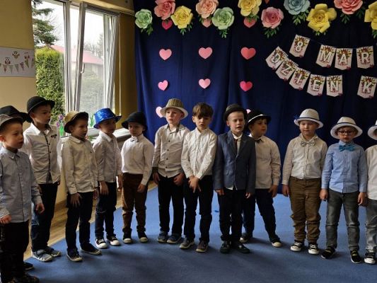 Grafika #62: 08.03.2024 Dzień Kobiet w naszym przedszkolu