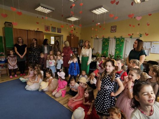 Grafika #66: 08.03.2024 Dzień Kobiet w naszym przedszkolu