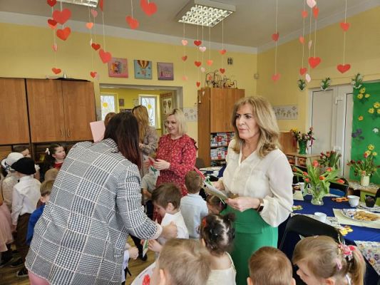 Grafika #68: 08.03.2024 Dzień Kobiet w naszym przedszkolu