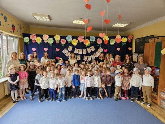 Grafika #76: 08.03.2024 Dzień Kobiet w naszym przedszkolu