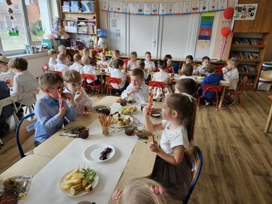 Grafika #87: 08.03.2024 Dzień Kobiet w naszym przedszkolu