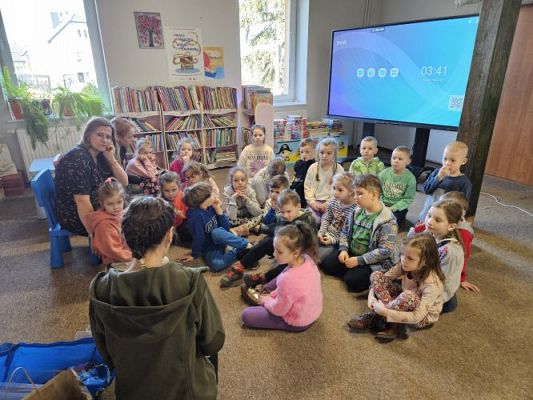 Grafika #8: 06.03.2024 Warsztaty edukacyjne "Nie bój żaby! Edukacja o płazach" - Gr III