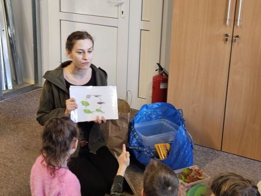 Grafika #12: 06.03.2024 Warsztaty edukacyjne "Nie bój żaby! Edukacja o płazach" - Gr III