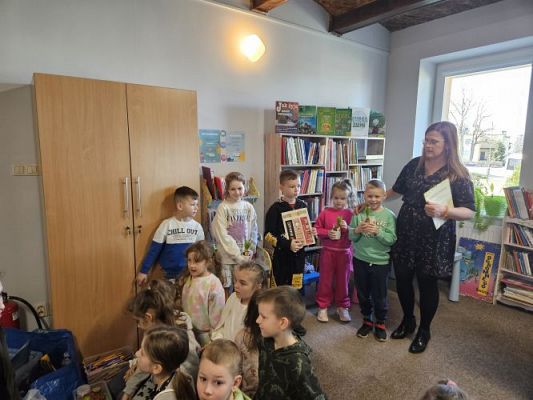 Grafika #55: 06.03.2024 Warsztaty edukacyjne "Nie bój żaby! Edukacja o płazach" - Gr III