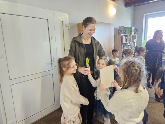 Grafika #58: 06.03.2024 Warsztaty edukacyjne "Nie bój żaby! Edukacja o płazach" - Gr III