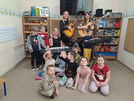 Grafika #4: 01.03.2024 Muzyka wokół nas