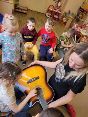 Grafika #22: 01.03.2024 Muzyka wokół nas