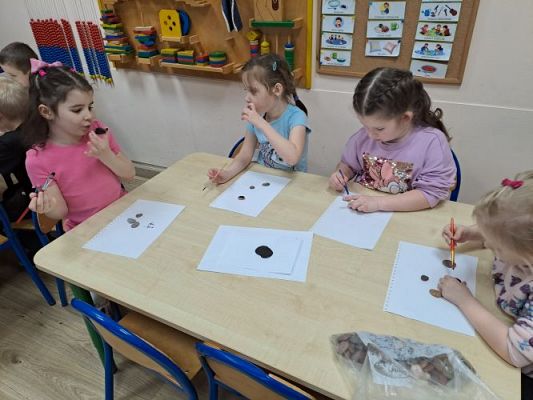 Grafika #2: 29.02.2024 Spotkanie z malarką artystką .