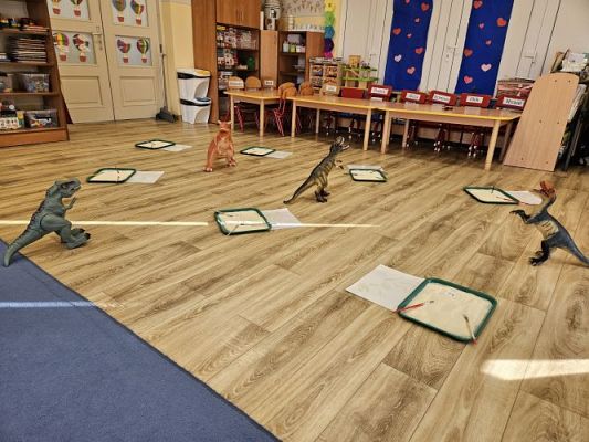 Grafika #1: 26.02.2024 Dzień Dinozaura - gr I