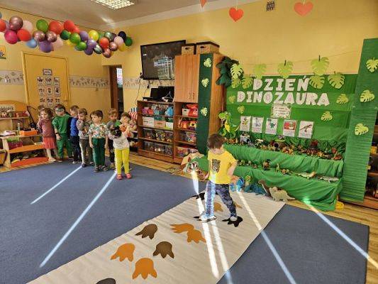 Grafika #11: 26.02.2024 Dzień Dinozaura - gr I