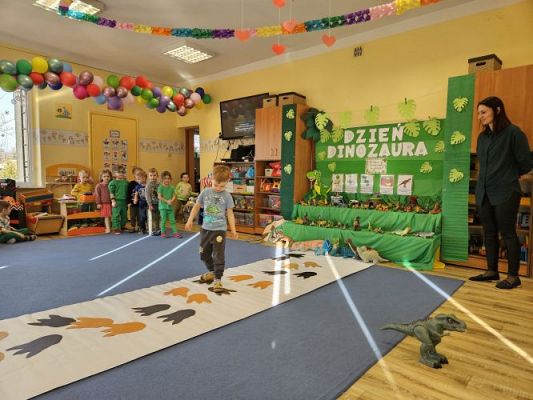 Grafika #16: 26.02.2024 Dzień Dinozaura - gr I