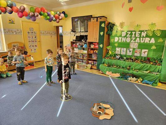 Grafika #44: 26.02.2024 Dzień Dinozaura - gr I