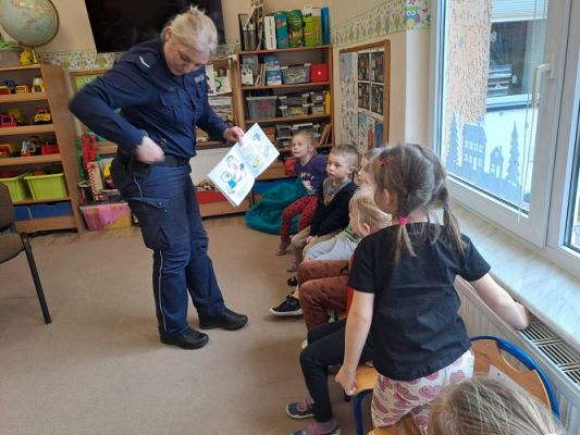 Grafika #11: 23.02.2024 Spotkanie z policjantem gr II